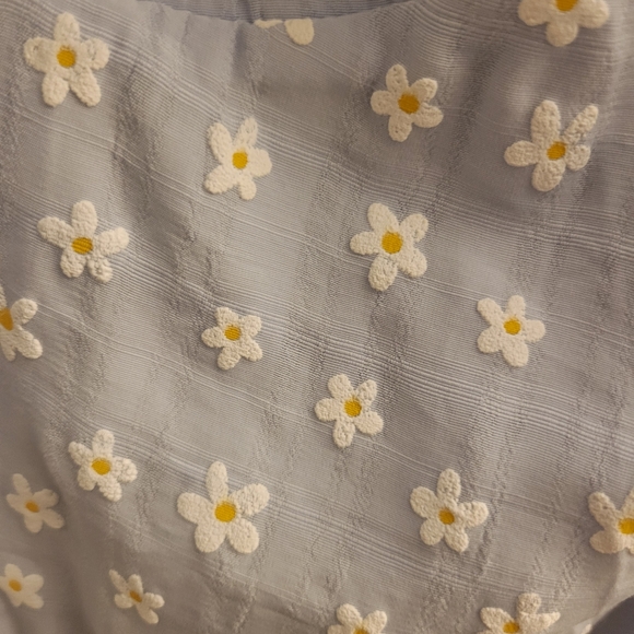 Super cute sundress. Lined. Size 12. NWT. Never worn - Picture 2 of 5